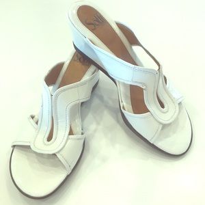 Women’s Shoes